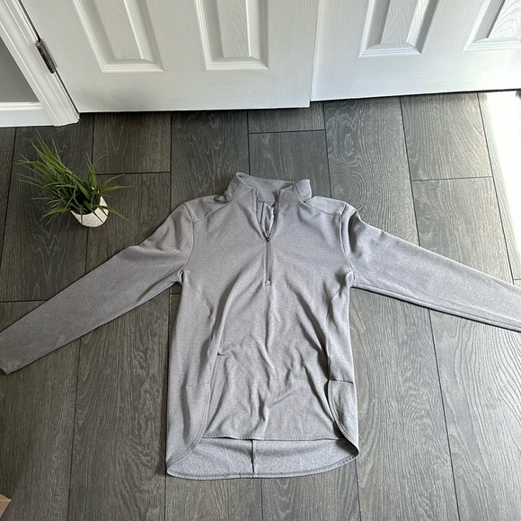 Nike Tops - Woman’s Nike 1/4 zip up